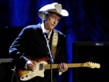 Bob Dylan still silent on Nobel win