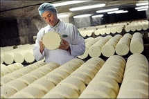 Cheese spat causes stink for Obama in France