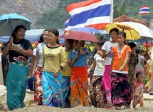 Hmong lobby US for emergency aid in Thailand
