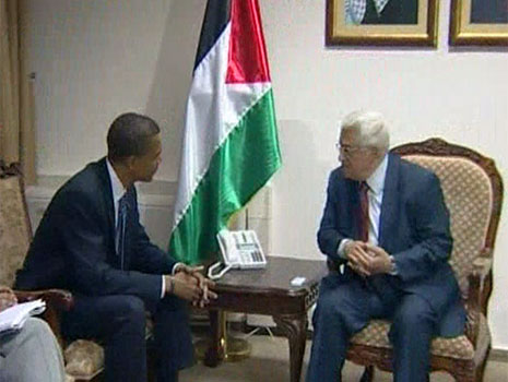 Obama meets Abbas, ups pressure on Israel