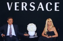 Versace announces CEO's exit Versace announces CEO's exit