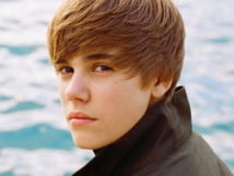 Music stars unite in Manchester as fans face down fears Music stars unite in Manchester as fans face down fears