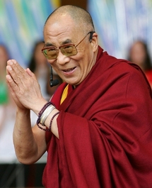 Dalai Lama compares fate of Tibetans to WWII Warsaw Uprising