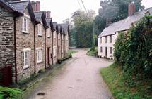Erotic photoshoot snapped at English village church Erotic photoshoot snapped at English village church