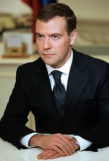 Medvedev calls Obama, discusses Georgia tensions