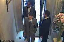 Raiders target diamond store in Britain's biggest gem robbery Raiders target diamond store in Britain's biggest gem robbery