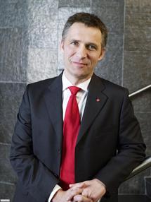 Norway's Labour PM Jens Stoltenberg claims victory Norway's Labour PM Jens Stoltenberg claims victory