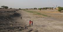 AU condemns 'atrocious' south Sudan attacks AU condemns 'atrocious' south Sudan attacks