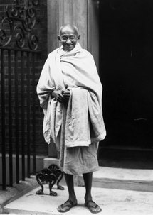 'Gandhi chic' looks to lure Indian fashionistas 'Gandhi chic' looks to lure Indian fashionistas