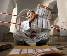 Afghan election is a 'laughing stock': Taliban Afghan election is a 'laughing stock': Taliban