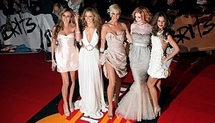 Cheryl Cole tops British charts Cheryl Cole tops British charts