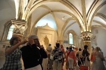 The Cenacle, which Christians believe to be the site of the Last Supper, is located on the second floor of the ancient Mount Zion building that also houses King David's tomb. The Cenacle, which Christians believe to be the site of the Last Supper, is located on the second floor of the ancient Mount Zion building that also houses King David's tomb.