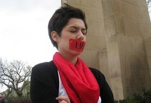 Abortion opponent outside the courthouse during George Tiller's trial