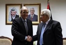 US Middle East envoy George Mitchell (left) and Palestinian President Mahmud Abbas