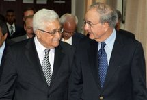 Palestinian president Mahmud Abbas (left) with US Middle East envoy George Mitchell