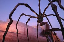 Louise Bourgeois' sculpture 'Maman', next to the Guggenheim Bilbao Museum Louise Bourgeois' sculpture 'Maman', next to the Guggenheim Bilbao Museum