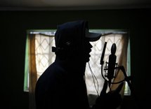 Exiled Somali musicians rap against the Shebab Exiled Somali musicians rap against the Shebab