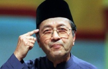 Mahathir: Malaysia's king to pardon jailed opposition leader Anwar
