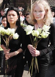 Mia Farrow: a film star who fights for children Mia Farrow: a film star who fights for children