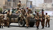 Offensive in Yemen to retake vital port from rebels Offensive in Yemen to retake vital port from rebels