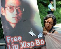 Jailed Chinese dissident Liu Xiaobo wins Nobel Peace Prize Jailed Chinese dissident Liu Xiaobo wins Nobel Peace Prize