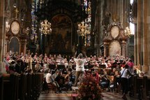 Japan conductor Ozawa honoured by Vienna Philharmonic Japan conductor Ozawa honoured by Vienna Philharmonic