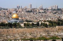 Jewish settlers take over east Jerusalem home