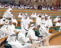Kuwaiti MPs delay quizzing premier for a day Kuwaiti MPs delay quizzing premier for a day