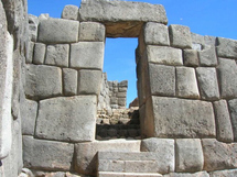 Peru police clear archaeological site of squatters
