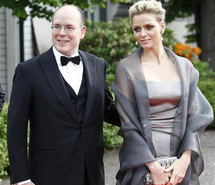 Star-studded Cannes AIDS charity event breaks record Star-studded Cannes AIDS charity event breaks record