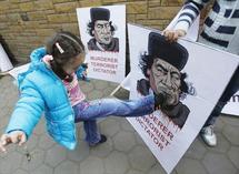 NATO defends credibility of Libya air war NATO defends credibility of Libya air war