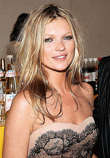 Kate Moss weds rocker in English countryside Kate Moss weds rocker in English countryside
