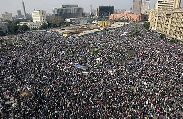 Egypt PM orders all police accused of murder sacked Egypt PM orders all police accused of murder sacked