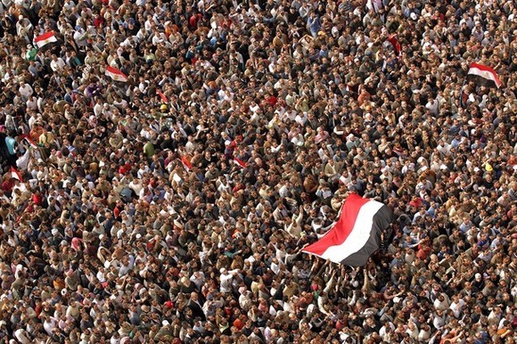 Egypt activists suspend Tahrir sit-in for Ramadan Egypt activists suspend Tahrir sit-in for Ramadan
