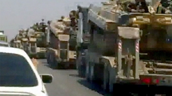 Syria sends troop reinforcements to Homs area