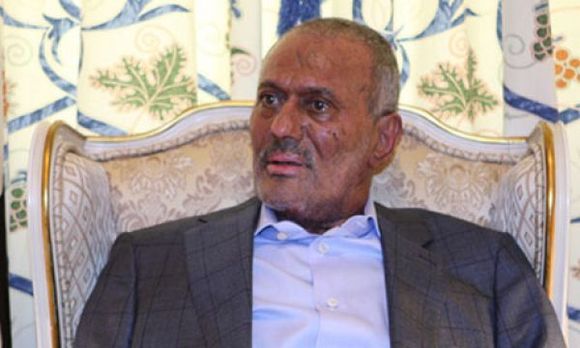 Yemen president says ready to quit, foes unimpressed