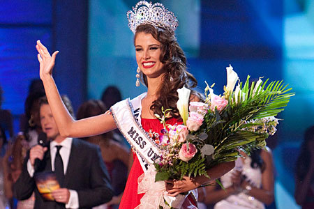 Miss Venezuela wins Miss World crown
