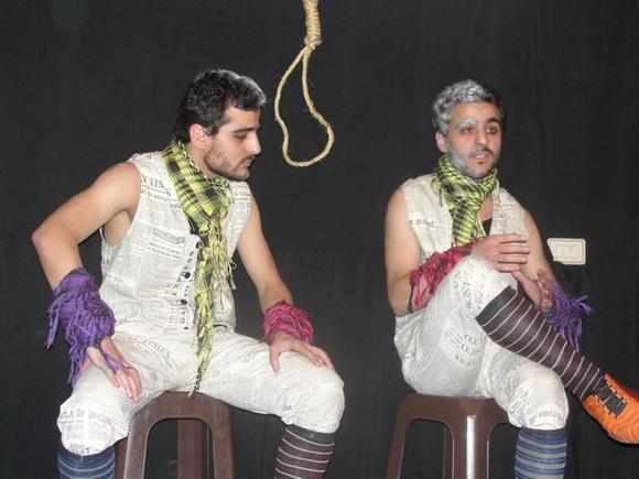 Renowned Syrian theatre actors flee to Egypt Renowned Syrian theatre actors flee to Egypt