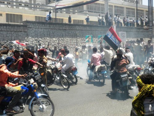 15 dead as govt forces shell Yemen demo: medic 15 dead as govt forces shell Yemen demo: medic
