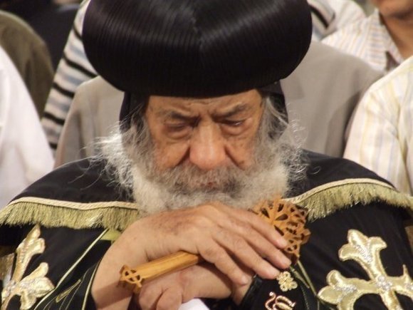 Salafis, dark horse of Egypt's vote, seek to assure Copts