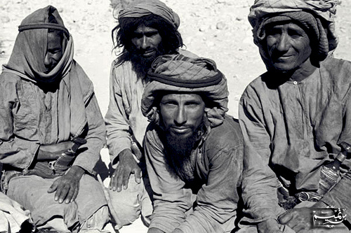 Trio trek Empty Quarter in footsteps of Thesiger Trio trek Empty Quarter in footsteps of Thesiger
