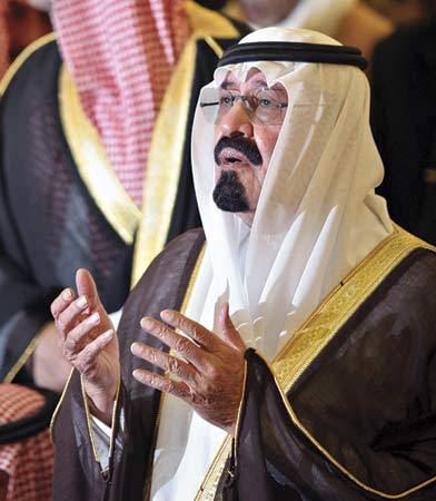 Saudi king calls for formation of Gulf union