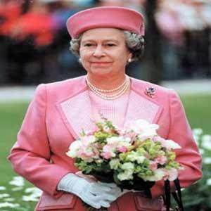 Britain's Queen visits Prince Philip in hospital Britain's Queen visits Prince Philip in hospital