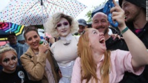 Berlin pride parade draws nearly 1 million to celebrate LGBT rights Berlin pride parade draws nearly 1 million to celebrate LGBT rights