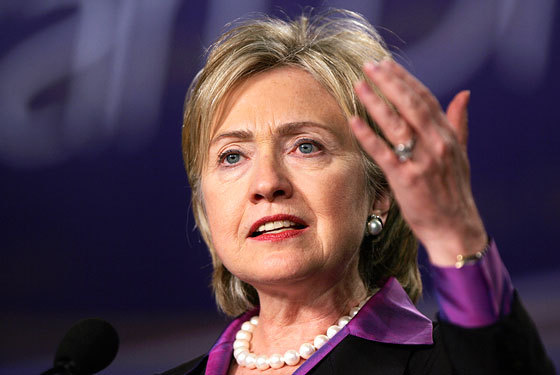 Clinton pledges US help to nurture north Africa democracy