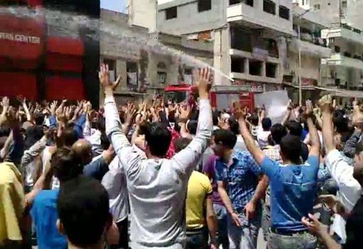 Rastan shelled, envoys aim to end Syria killings