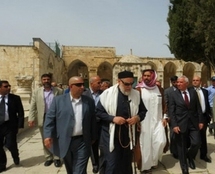 Egypt grand mufti visits Jerusalem's Al-Aqsa mosque Egypt grand mufti visits Jerusalem's Al-Aqsa mosque