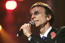 Bee Gees star Robin Gibb wakes from coma: spokesman