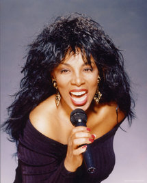 'Queen of Disco' Donna Summer dies, aged 63 'Queen of Disco' Donna Summer dies, aged 63