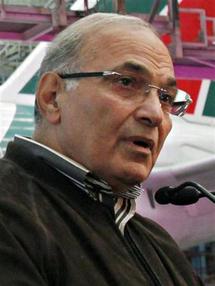 Egypt vote narrows to Islamist, Mubarak holdover Egypt vote narrows to Islamist, Mubarak holdover